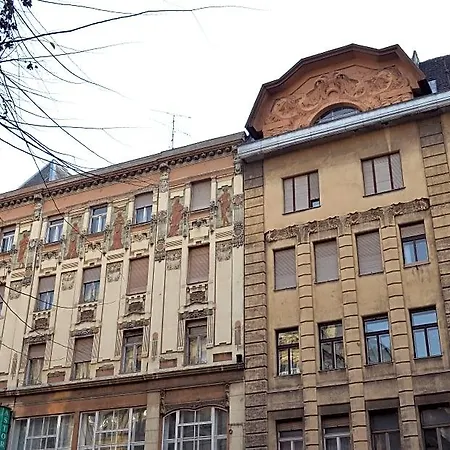 Market Vamhaz Koerut Apartamento