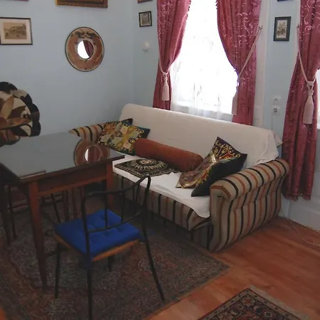 Market Vamhaz Koerut Apartment *