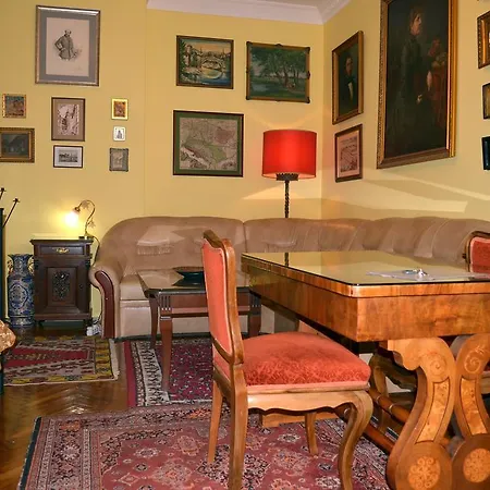 Market Vamhaz Koerut Apartment *