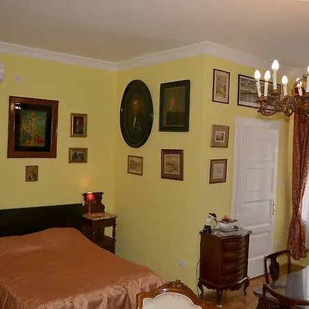 Market Vamhaz Koerut Apartmán *